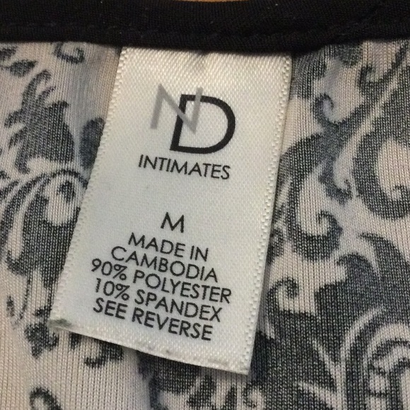 M ND Intimates damask cap sleeve lounge dress - Picture 14 of 15